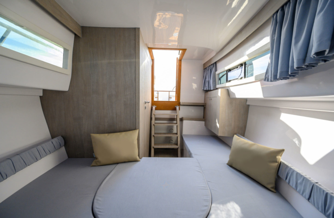 Cantieri Mimi libeccio 8,5 cabin interieur
